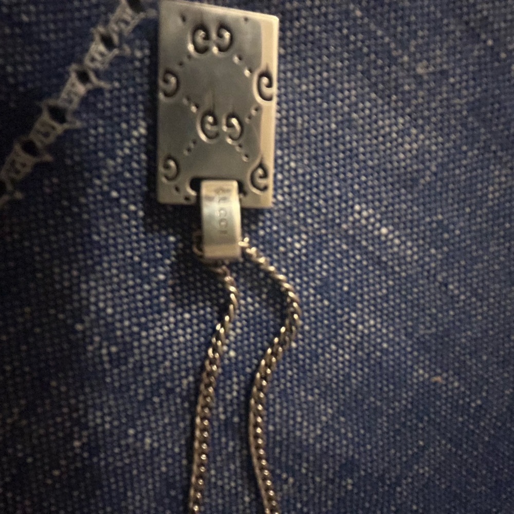 EUC GUCCI Ghost SILVER Necklace - Picture 7 of 9